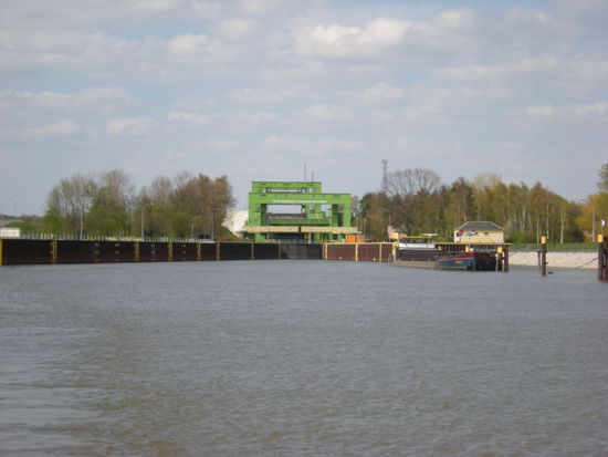 Hebewerk Rothensee von unten