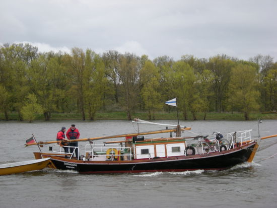 eine Zeesenboot unterwegs
