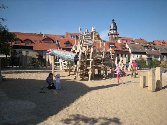 auch Kinder sind willkommen in Waren