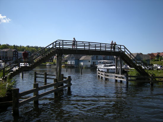 Einfahrt zur Marina Wolfsbruch