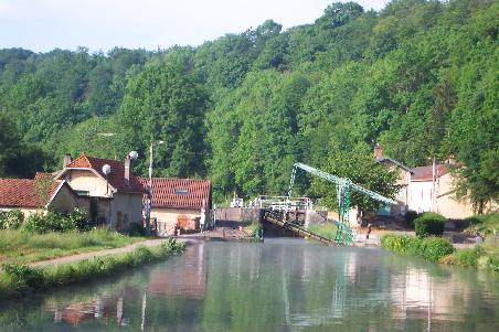Hebebrücke > Schleuse