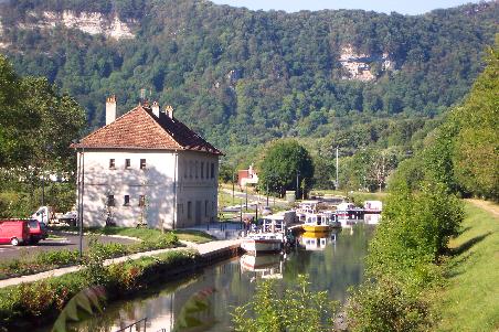 neuer halte fluviale Baumes-les-Dames