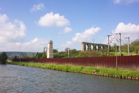 die römische Wasserleitung für Metz,
das Aquädukt in Ars-sur-Moselle