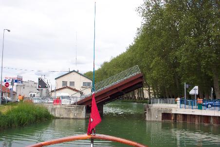 und noch eine Hebebrücke, dann sind wir in Bar-le-Duc
