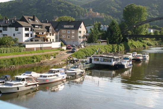 Das Bootshaus an der Lahn in Lahnstein