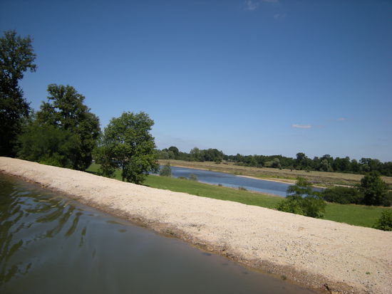 hier wa kürzlich ein Kanal-Durchbruch