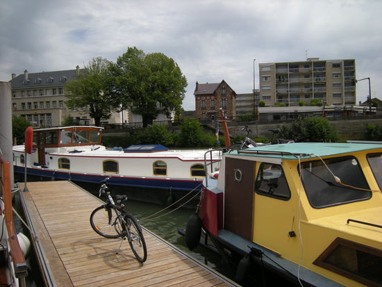 Anlegen in Meaux bei höherem Wasserstand ist nicht so einfach