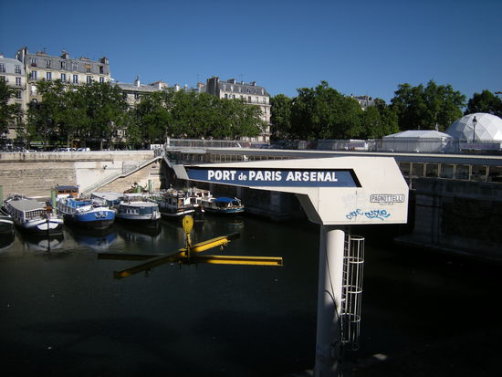 Hafen Arsenal mitten in der Stadt
