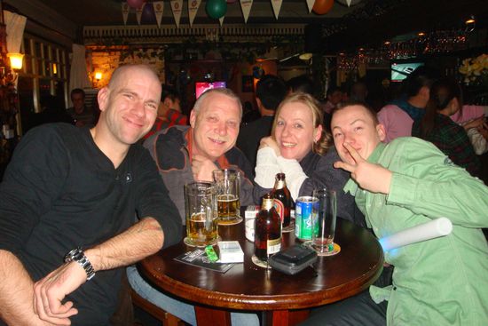 ...weiter in Jenny´s Blue-Bar (im wahrsten Sinne)