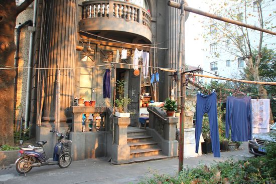 ...ich liebe dieses Bild - alte Villa in der French Consession