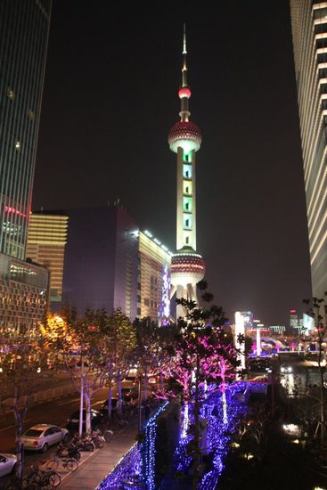 Blick aus dem Latina auf den Pearltower (geil wa?)