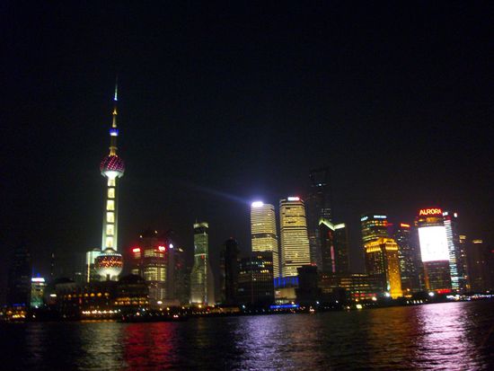 Der berühmte BUND mit Pearltower und Flaschenöffner