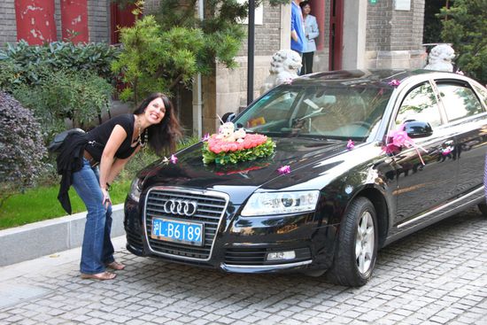 Miss Kitty-Hochzeitsauto