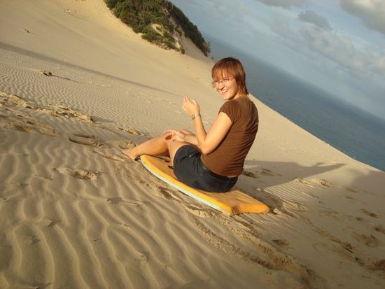 Andrea beim Bodyboarden am Sandblow - Versuch missglueckt