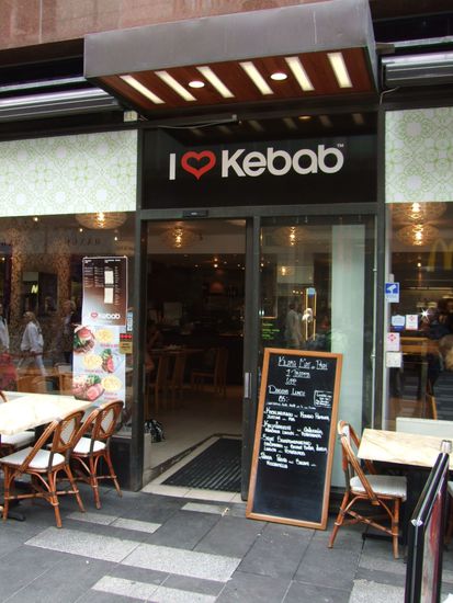 Kebab is das einzige hier was man bezahlen kann...nur 4 Euro is echt gut!