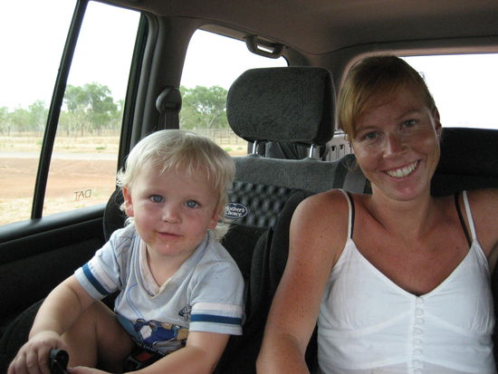 Alle Kinder angeschnallt und los...