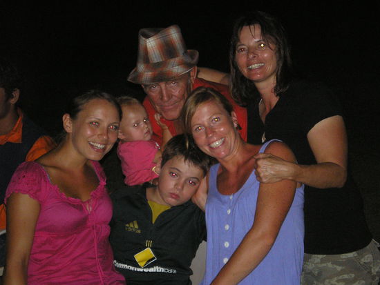 Eine verrueckte Familie
Doch Roguen fehlt noch!