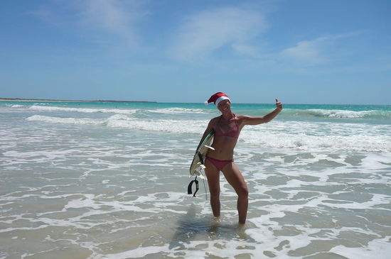 Surfer Santa Tschana S.