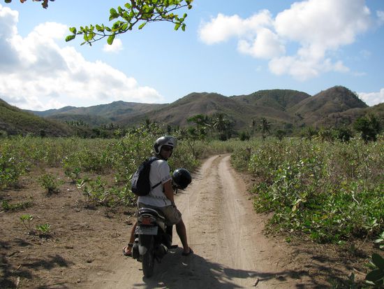 Quer durch die Insel mit dem Roller