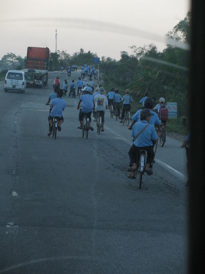 Auf dem sogenannten Highway nach der Schule
