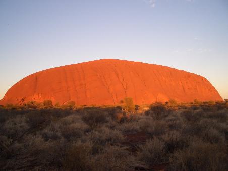 Uluru beim Sonnenaufgang