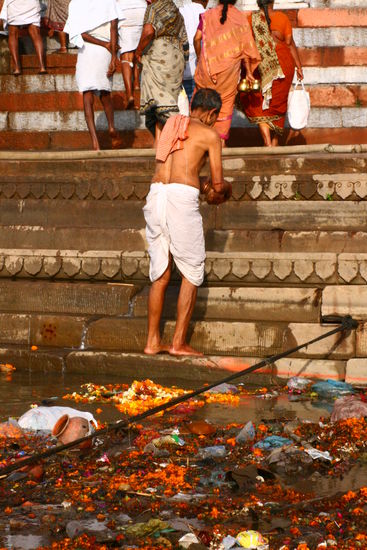 Lecker Muell im Wasser