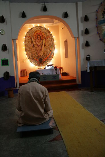 Meditieren im "Kirchen-Tempel"...