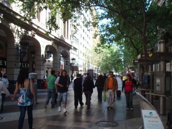 Eine der unzaehligen Einkaufspassagen.