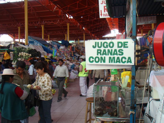 Etwas kurios auch der "Jugo de Ranas con Maca".