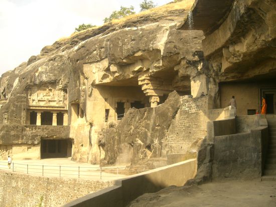 eigentlich fast unvorstellbar wie damals 34 Hoehlen geschaffen werden konnten