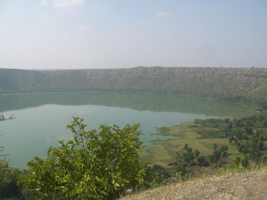 Vorher noch der Meteroidkrater in Lonar: einzigster Ort der Welt wo jemals ein Meteorid die Erde getroffen hat