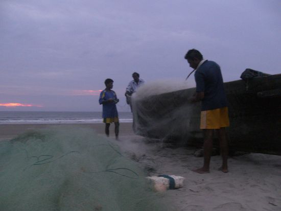 hier fangen die Fischer unser Abendessen...