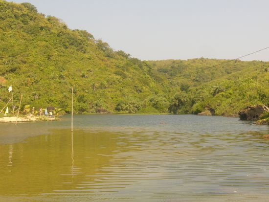 Hier in Arambol haben wir nen superschoenen Suesswassersee entdeckt, wo es sich prima chillen laesst!