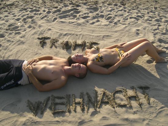 ... und nen guten Rutsch ins neue Jahr !!
Wir vermissen nicht Deutschland, 
aber dafuer euch alle!!
Lasst es krachen, bis 2009 