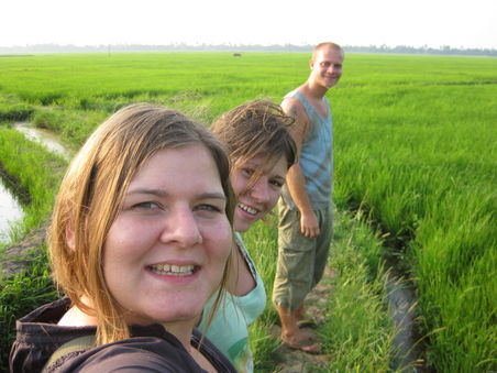 beim Landspaziergang durch eines der vielen Reisfelder