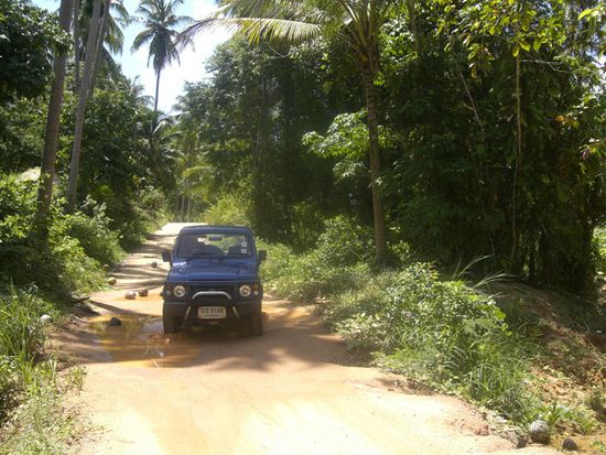 Um die ganze Insel zu erkunden haben wir uns einen Allradjeep gemietet, und wir sollten nicht enttaeuscht werden...