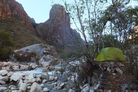 wo der schon überall stand 