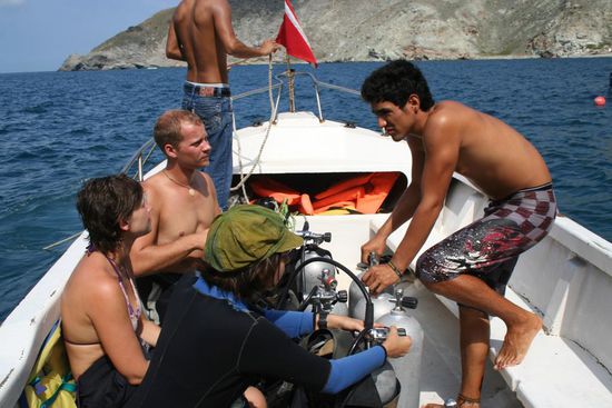 Genauso war es, die meiste Zeit verbrachten wir auf dem Boot, unter Wasser oder im Tauchshop