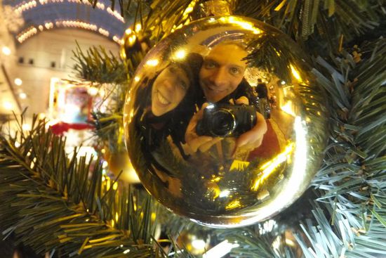 hier in Moskau haben wir erstmal genug Weihnachtsluft geschnuppert - also ab nach Indien - 
aber wir wünschen euch dieses Jaht auf diesem Wege schöne Weihnachtstage und alles gute für das neue Jahr ... 
Wir denken an euch... 