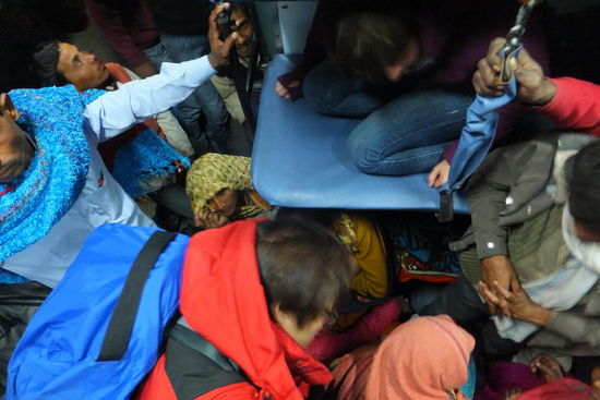 eigentlich ein Schlafwagen im Zug, aber wir zählen Julia + 14 ! 