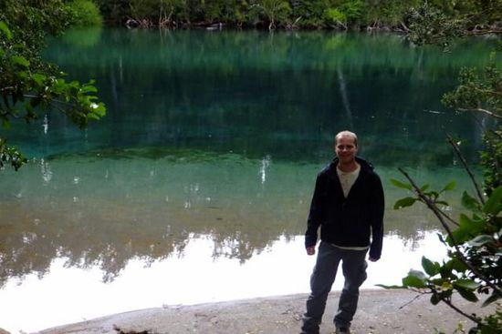 das Wasser ist glasklar