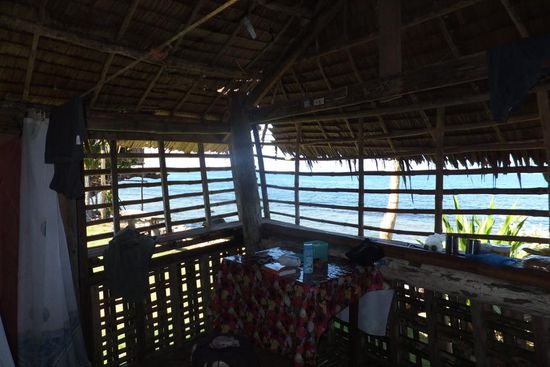 auch so wird gehaust - sehr einfach, aber direkt am Strand