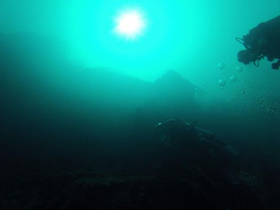 Blick von unten zur Sonne