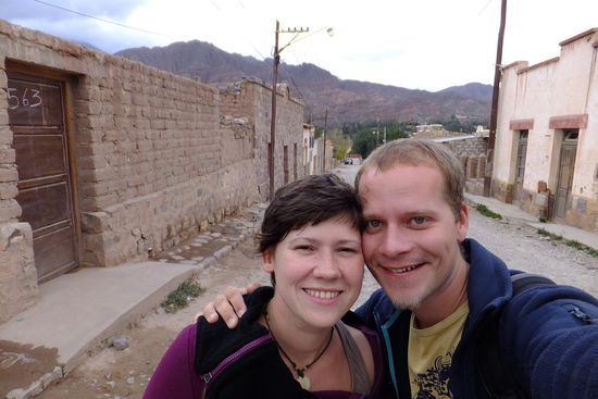 ... und die Häuser sind hier aus Lehm gebaut!
Ach übrigens, so weiß sind wir nur wegen dem sunblocker! 