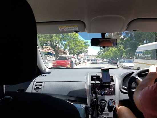 On the road .. Linksverkehr fahren ist hier übrigens kein Problem mehr