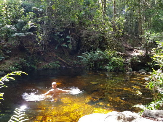 willkommene Erfrischung beim wandern 