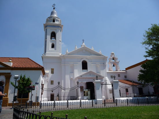 "Iglesia de Nuestra Señora del Pilar" im Stadtteil Recoleta in Buenos Aires