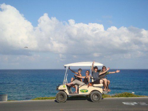 Mit dem Ferrari ueber die Isla Mujeres.