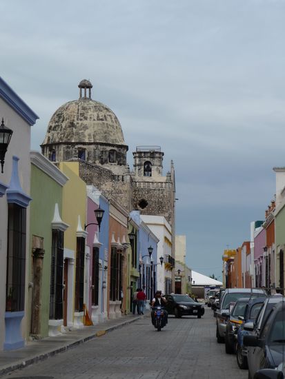 Historisches Zentrum von Campeche. Ein Hoch auf die Pastellfarben!
Wer sagt hier wem, wie er sein Haus anmalen soll?