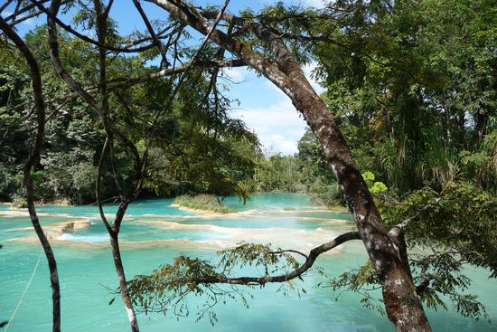 Das wunderschoene Plaetzchen Agua Azul.